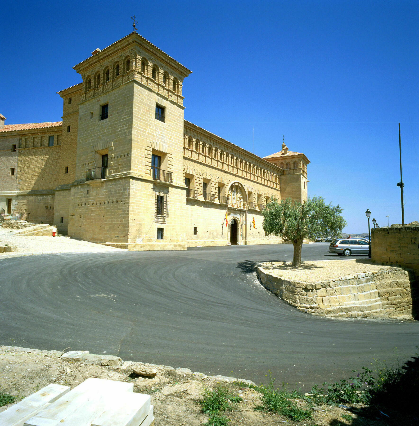 Parador De Альканьис Экстерьер фото